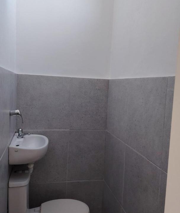 Photo of Bathroom in Lansdowne