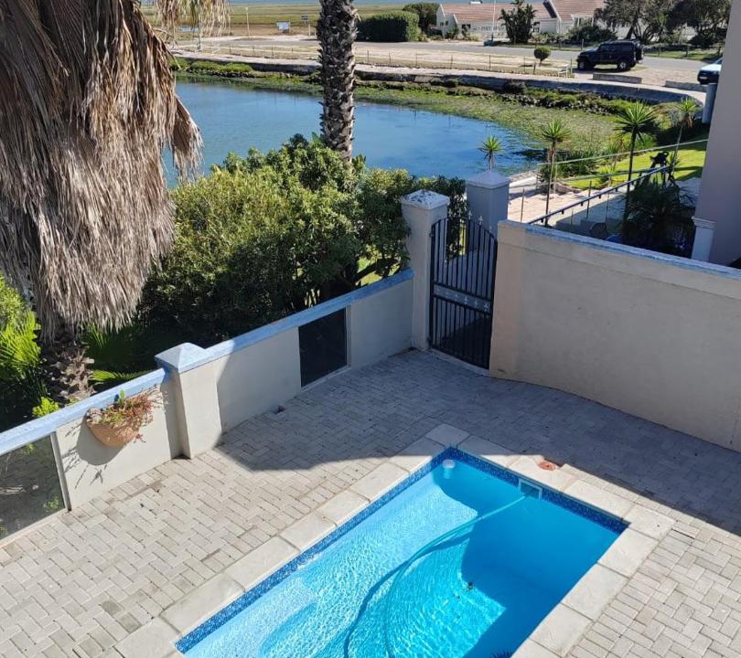 Photo of Others in Port Owen