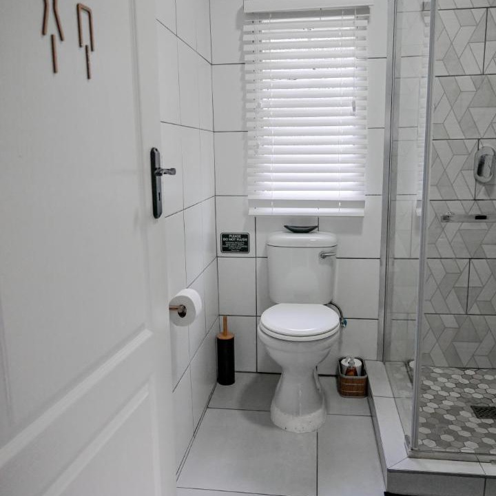 Photo of Bathroom in Sinoville