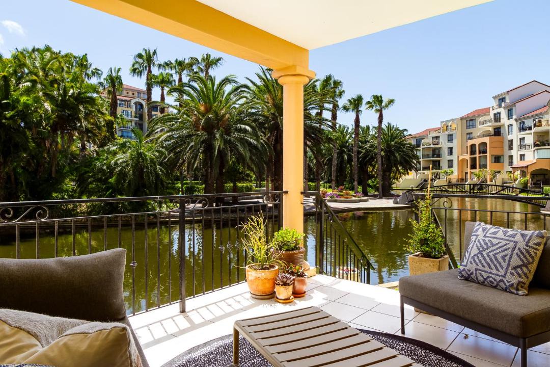 Photo of Patio Balcony in Century City