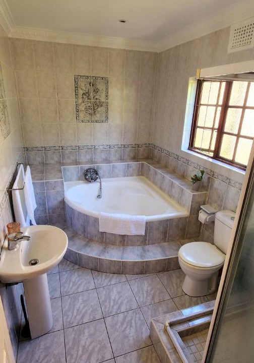 Photo of Bathroom in Winston Park