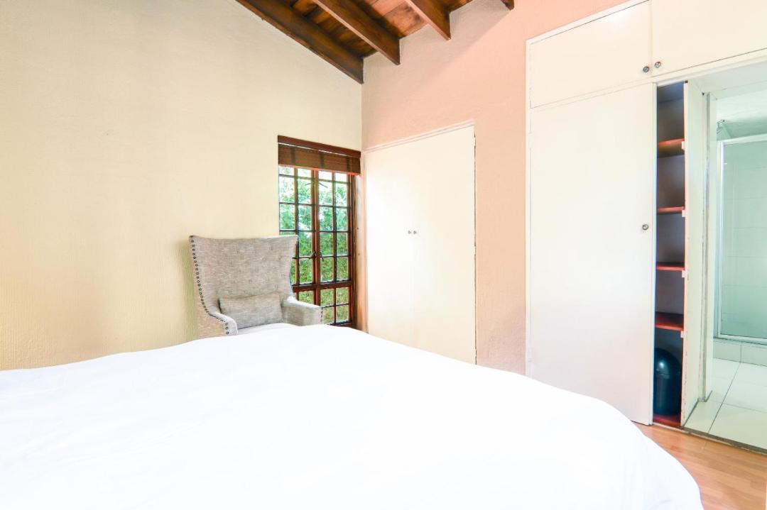 Photo of Bedroom in Baileys Muckleneuk