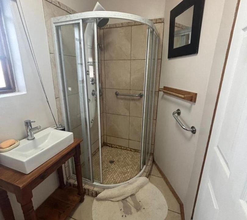 Photo of Bathroom in Ladybrand