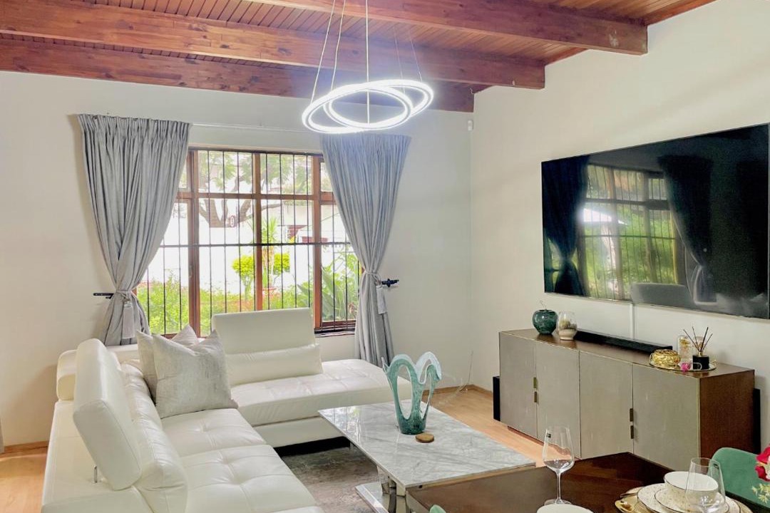 Photo of Livingroom in Arcadia