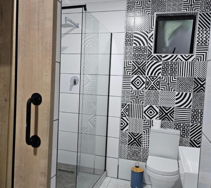 Photo of Bathroom in Komani