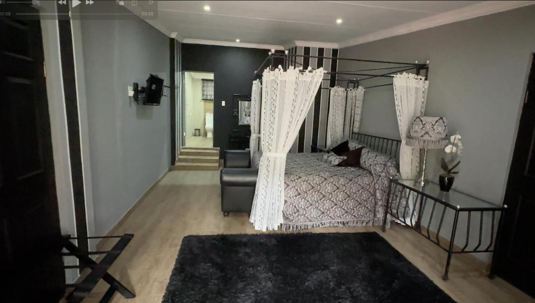 Photo of Bedroom in Vanderbijlpark
