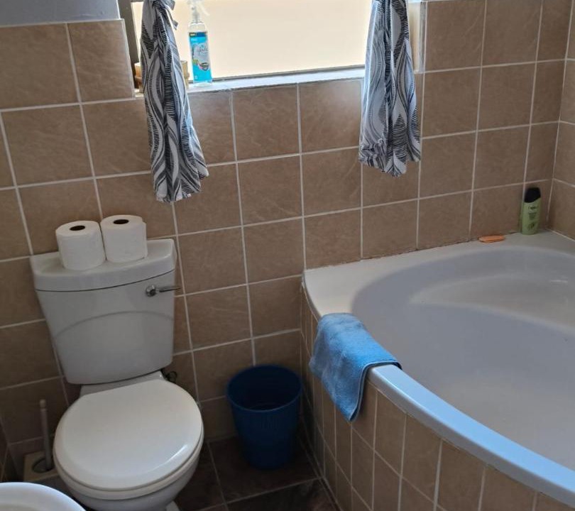 Photo of Bathroom in Pearly Beach