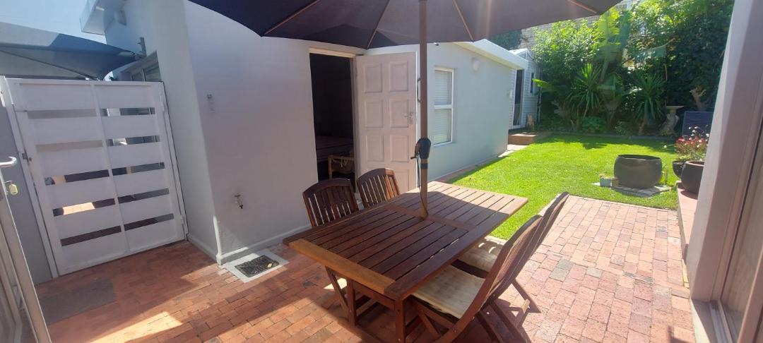 Photo of Patio Balcony in Voelklip