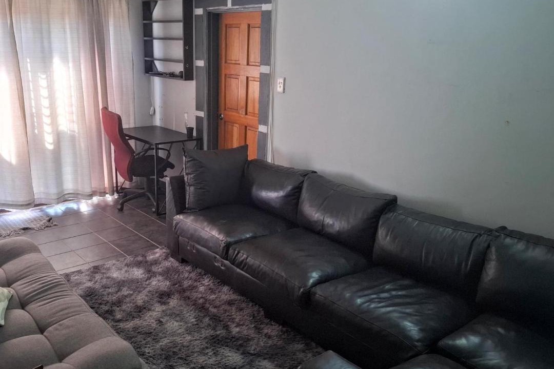 Photo of Livingroom in Brakpan