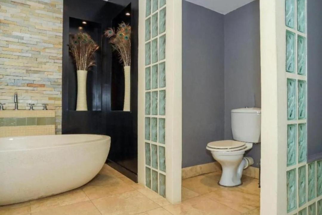 Photo of Bathroom in Houghton Estate