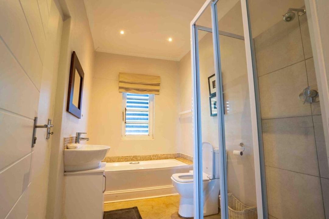 Photo of Bathroom in Umkomaas