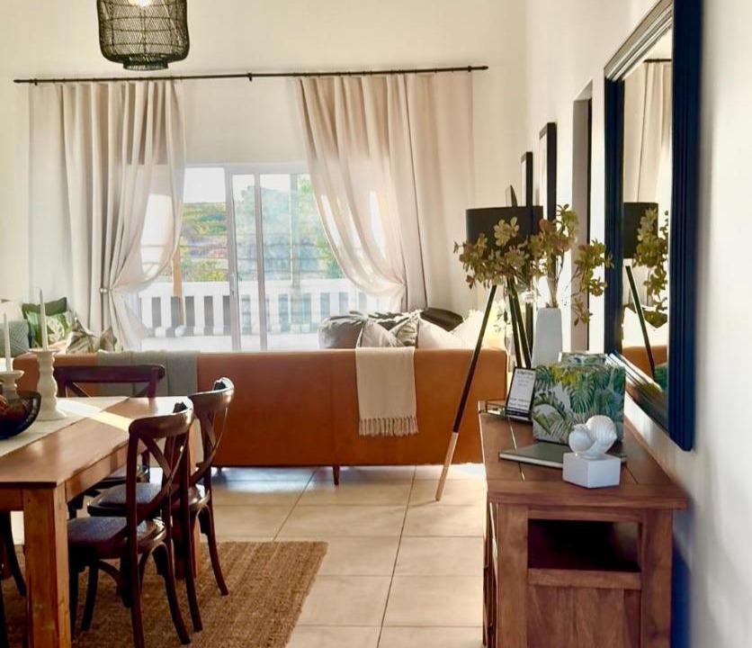 Photo of Others in Paternoster