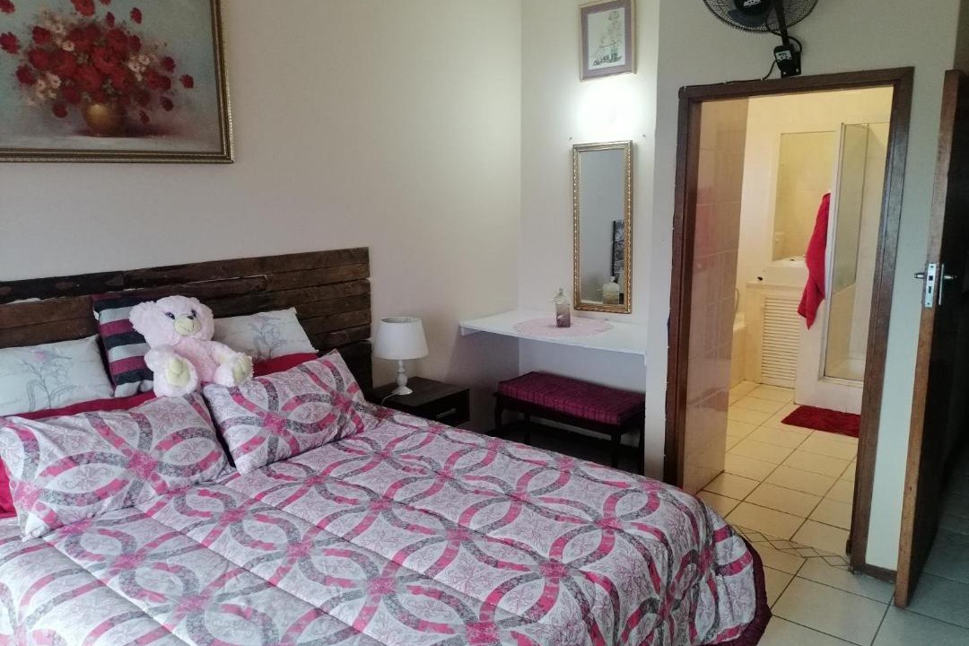 Photo of Bedroom in Hibberdene
