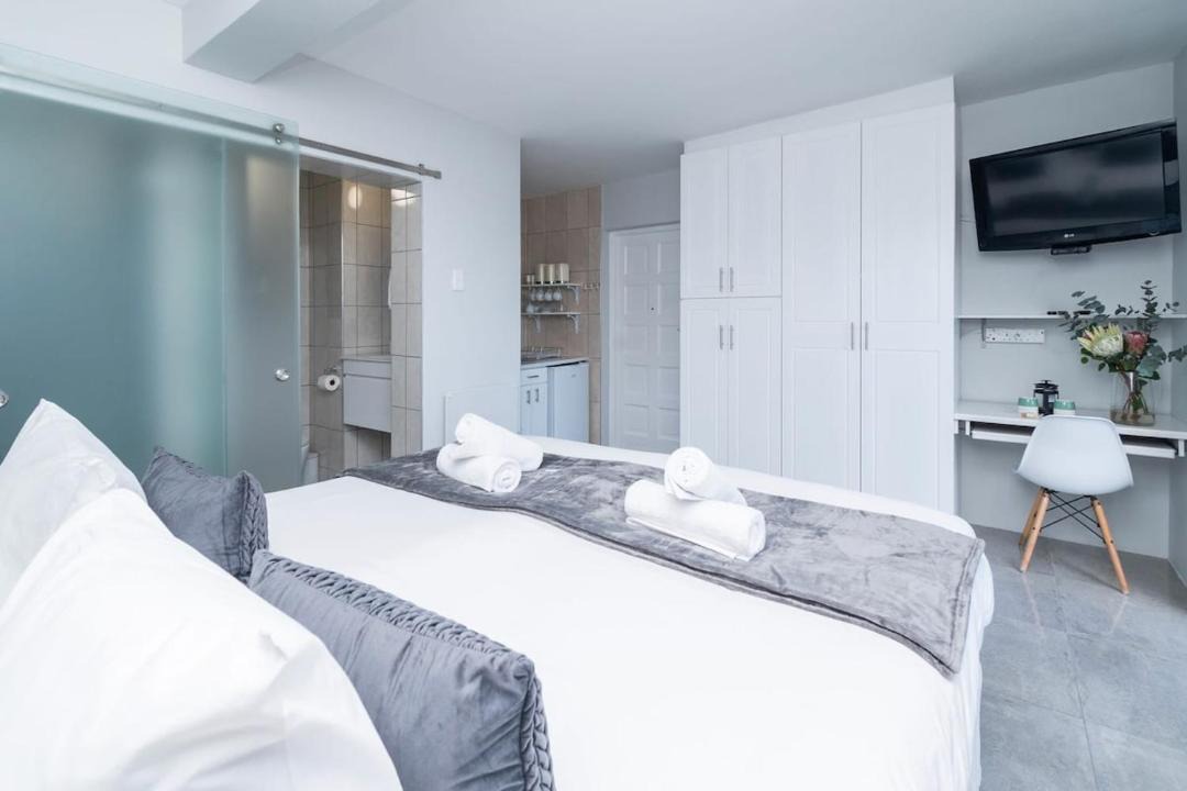 Photo of Bedroom in Bantry Bay