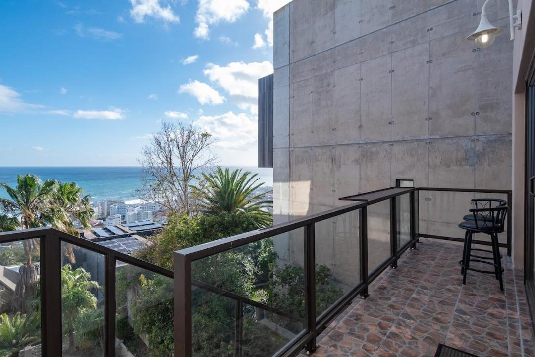Photo of Patio Balcony in Bantry Bay