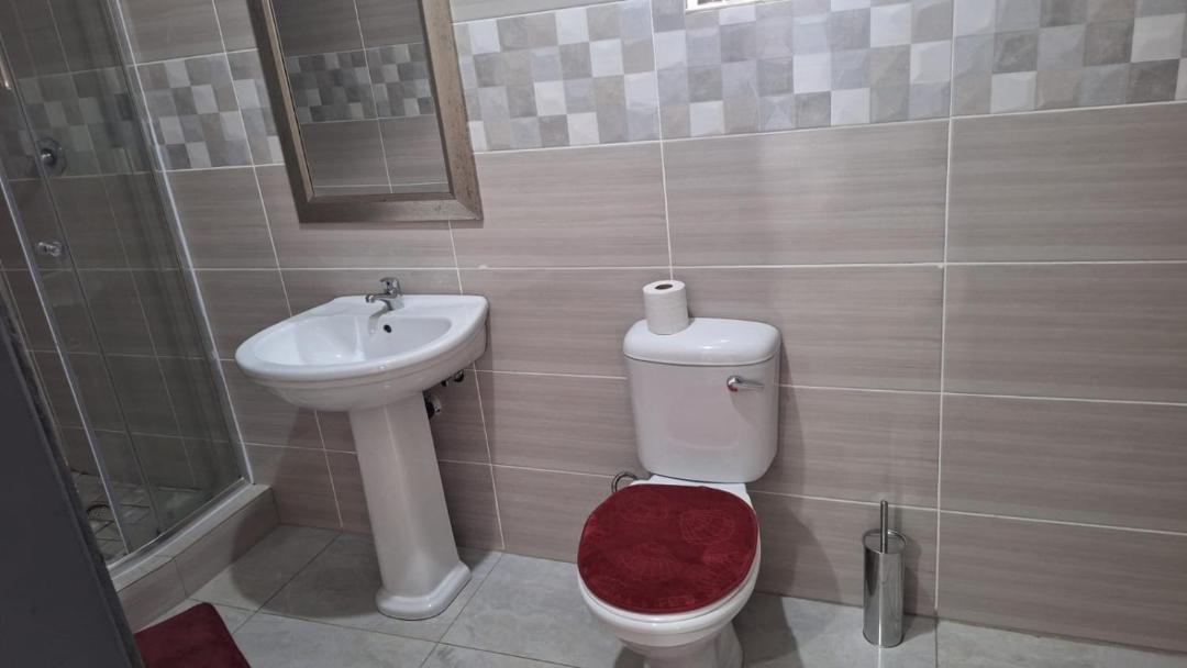 Photo of Bathroom in Secunda