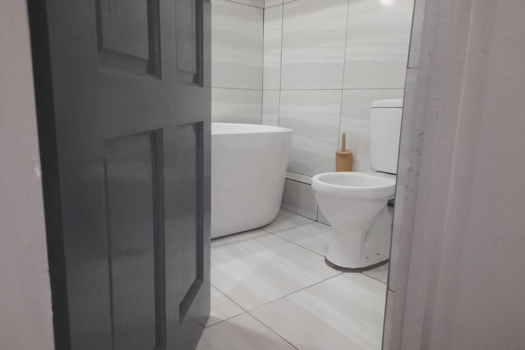 Photo of Bathroom in Sunnyside