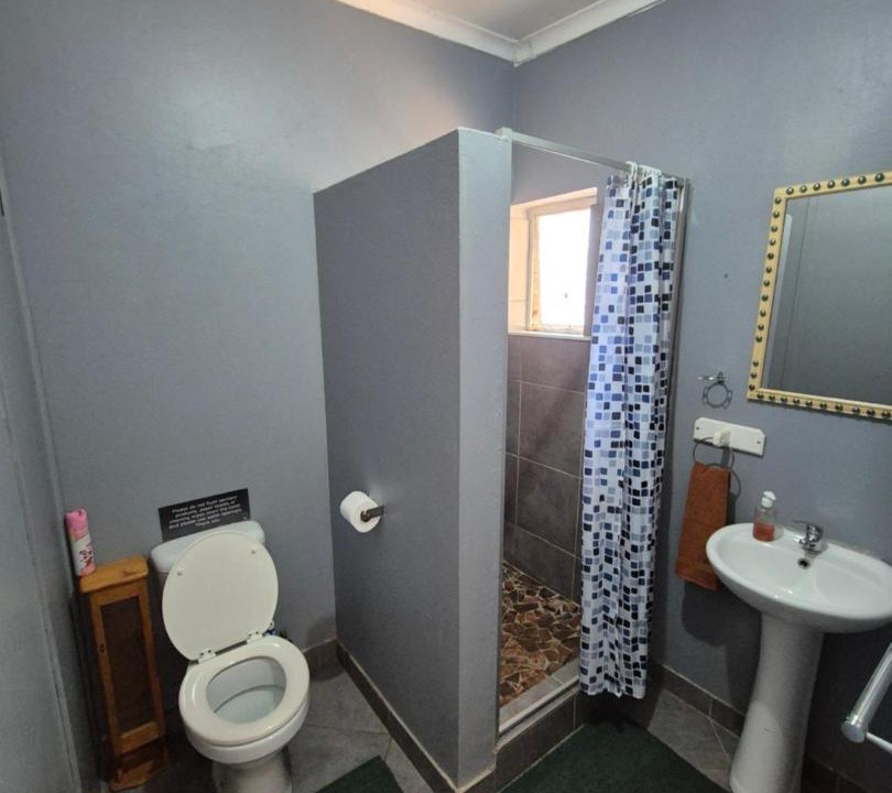 Photo of Bathroom in Fichardt Park