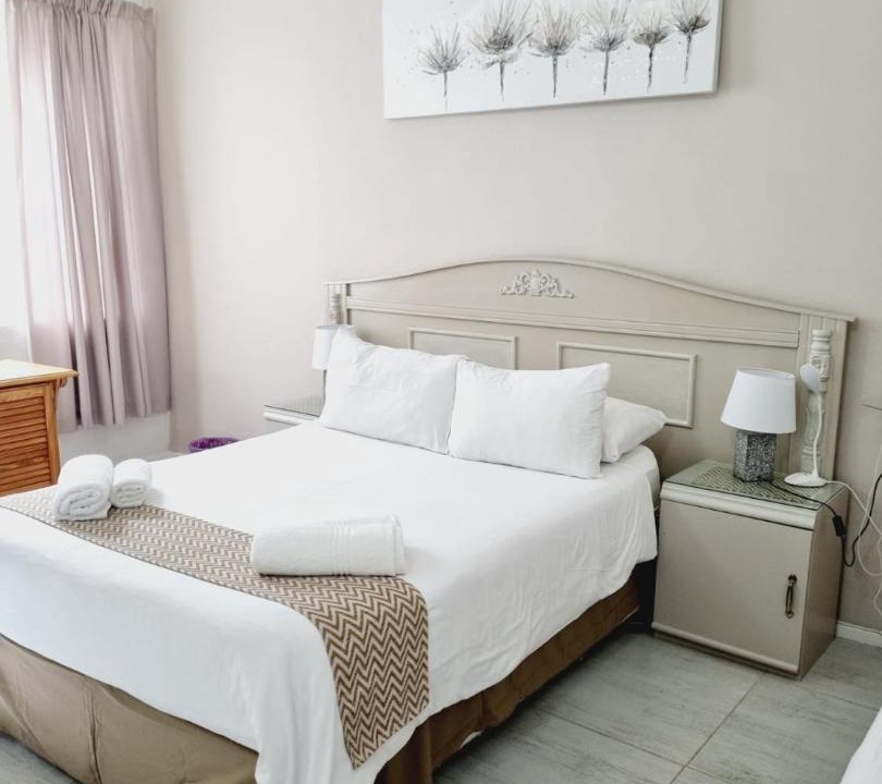 Photo of Bedroom in Graaff-Reinet