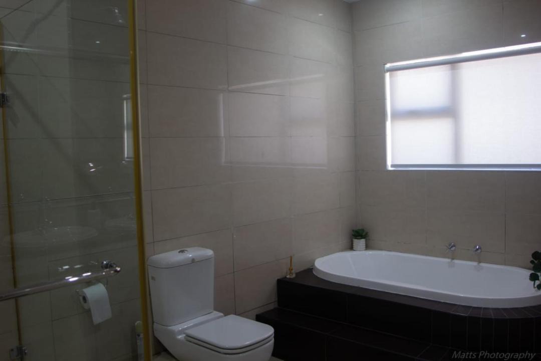 Photo of Bathroom in Durban Point