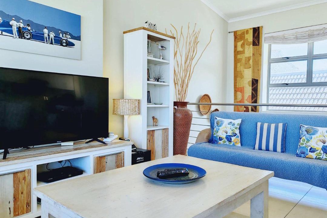 Photo of Livingroom in Muizenberg