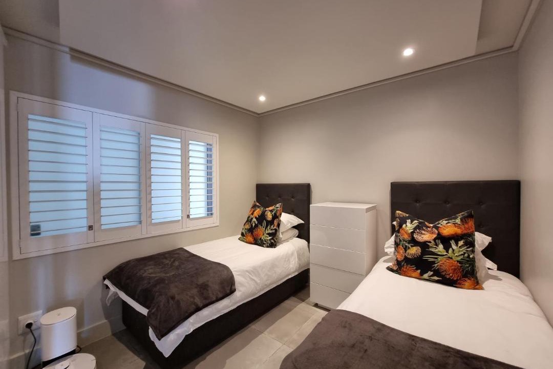 Photo of Bedroom in Lagoon Beach