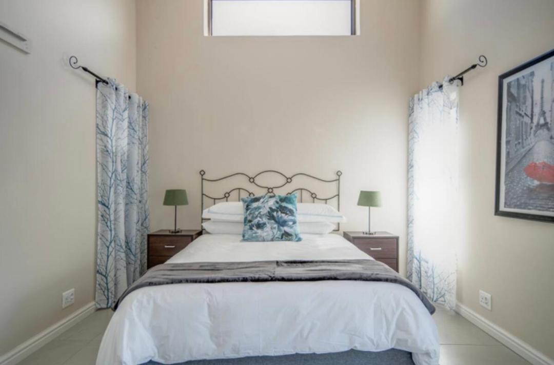 Photo of Bedroom in Marina da Gama