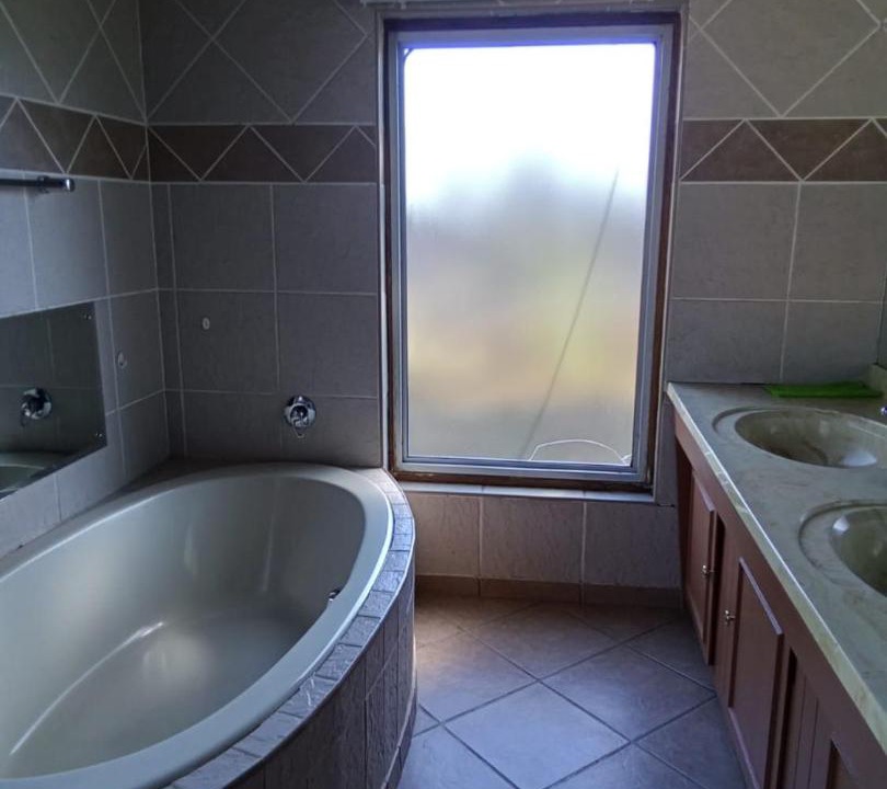 Photo of Bathroom in Kareeberg