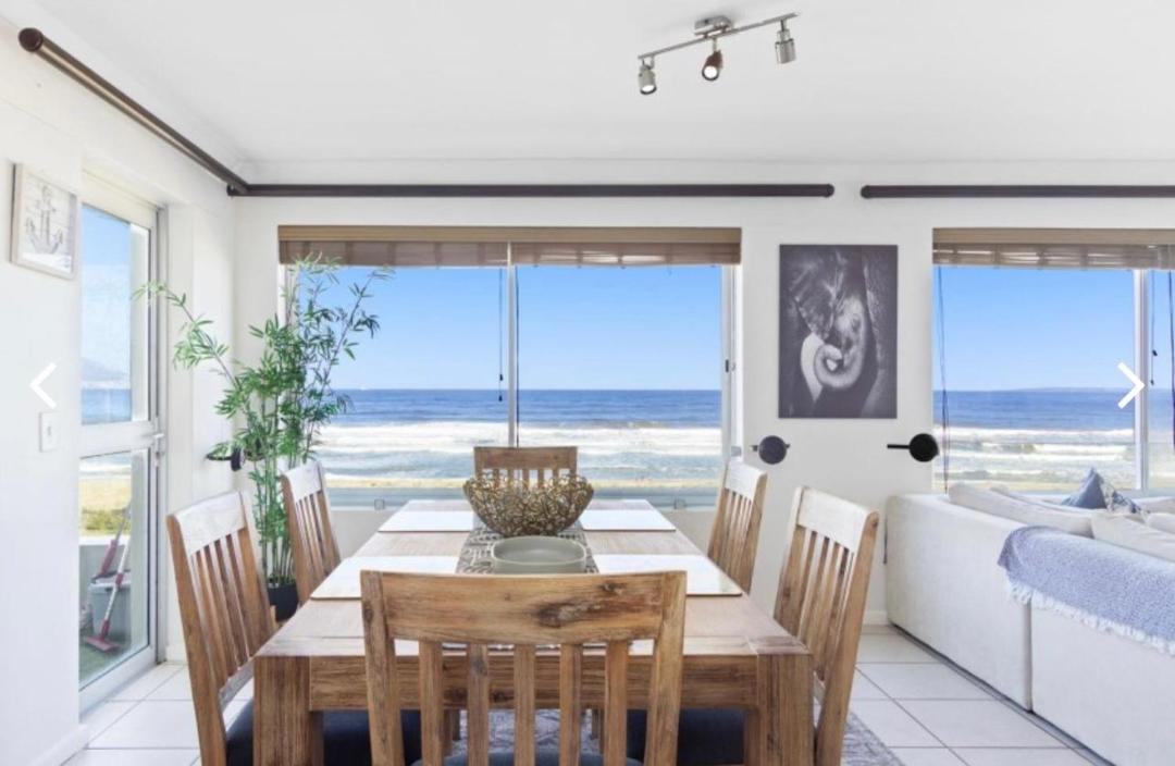 Photo of Others in Bloubergstrand