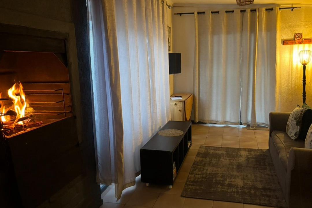 Photo of Livingroom in Gordons Bay Central