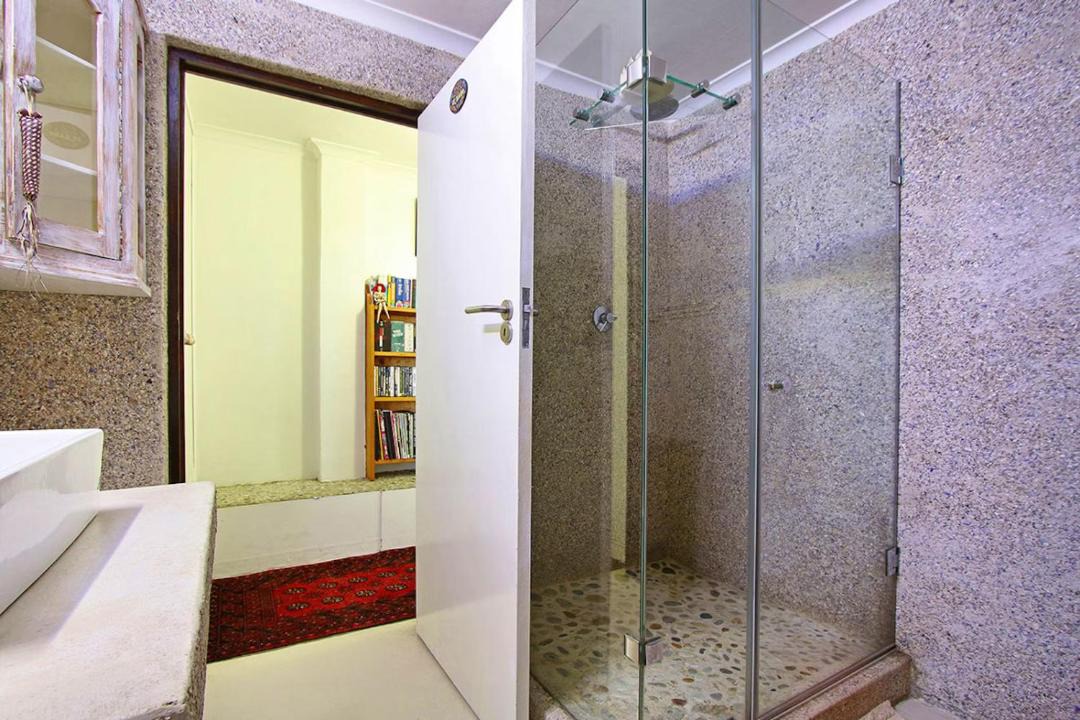 Photo of Bathroom in Mountainside