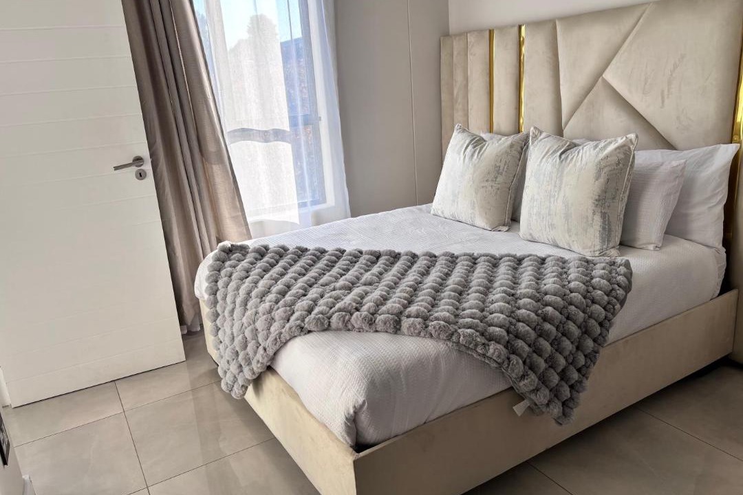 Photo of Bedroom in Houghton Estate