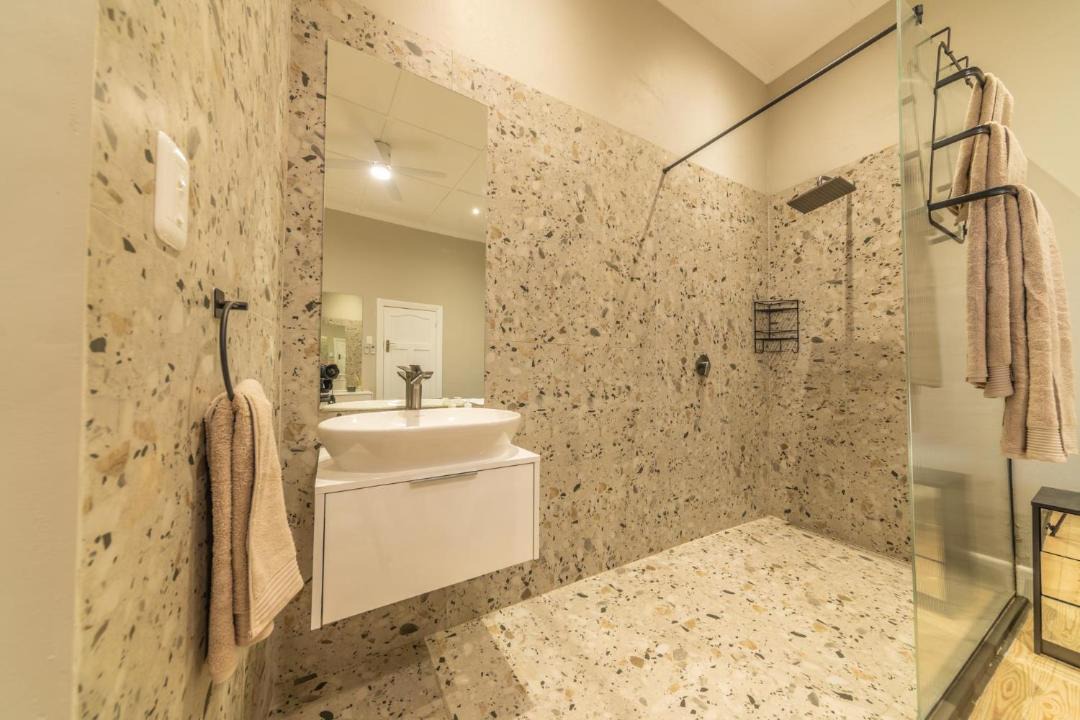 Photo of Bathroom in Simondium