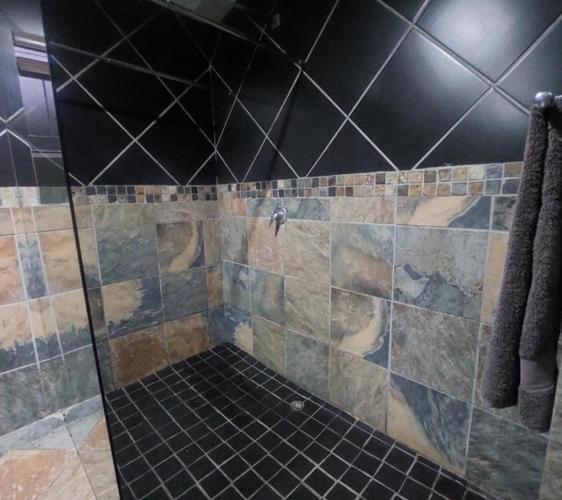 Photo of Bathroom in Kareeberg