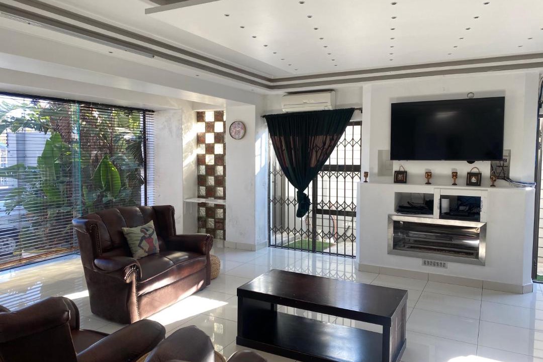 Photo of Livingroom in Parow North