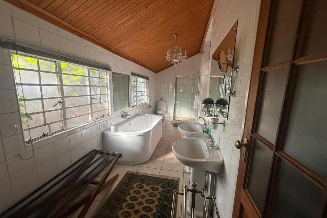 Photo of Bathroom in Kimberley