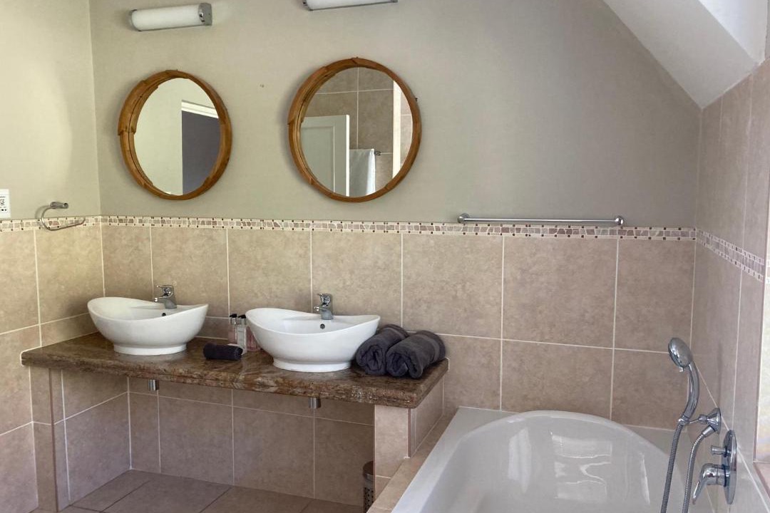 Photo of Bathroom in Mountainside
