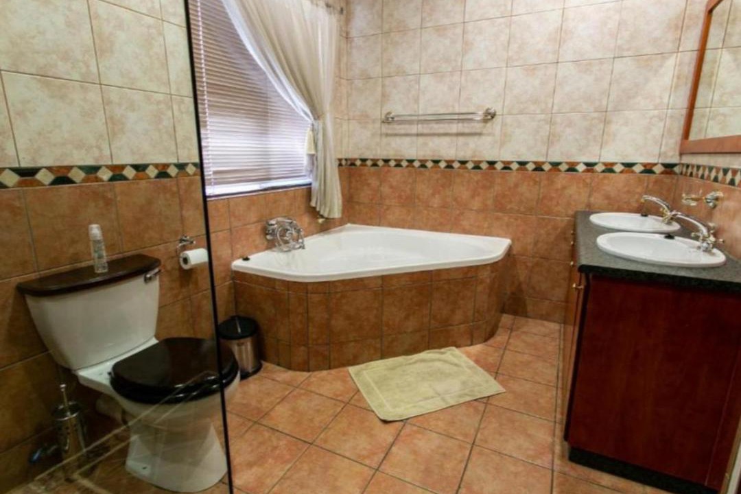 Photo of Bathroom in Kimberley