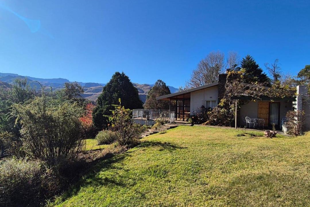 Photo of Others in Drakensberg Gardens