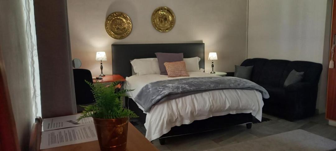Photo of Bedroom in Somerset East