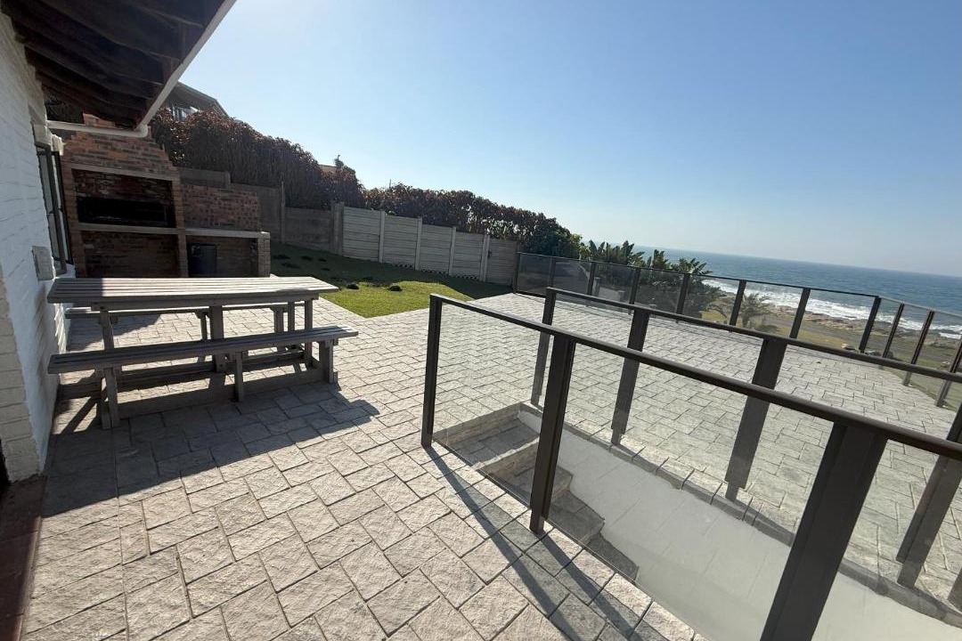 Photo of Patio Balcony in Manaba Beach