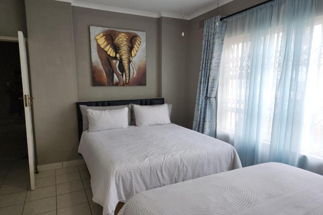 Photo of Bedroom in Manaba Beach