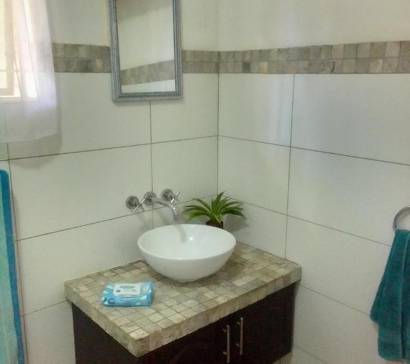 Photo of Bathroom in Parys
