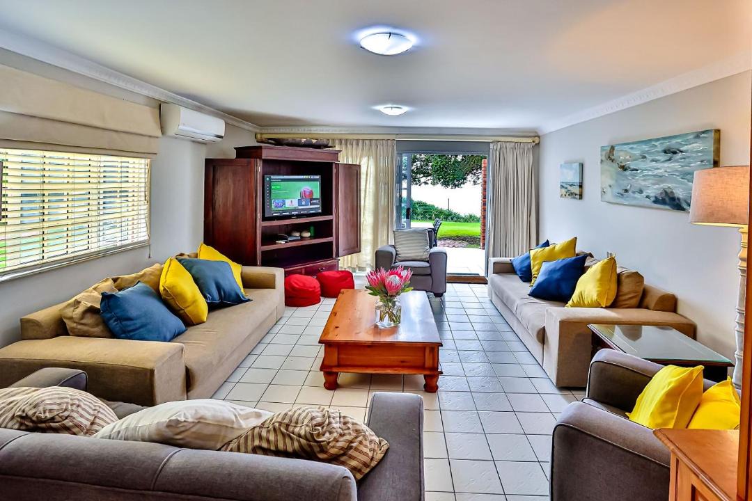 Photo of Livingroom in Westbrook