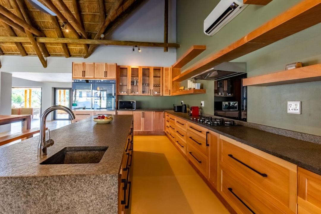 Photo of Kitchen in Hectorspruit