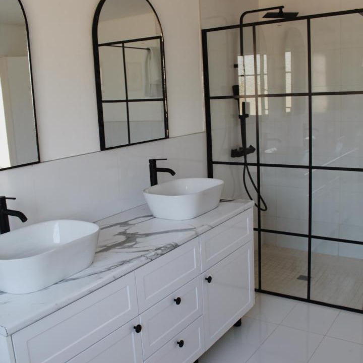 Photo of Bathroom in Elias Motsoaledi