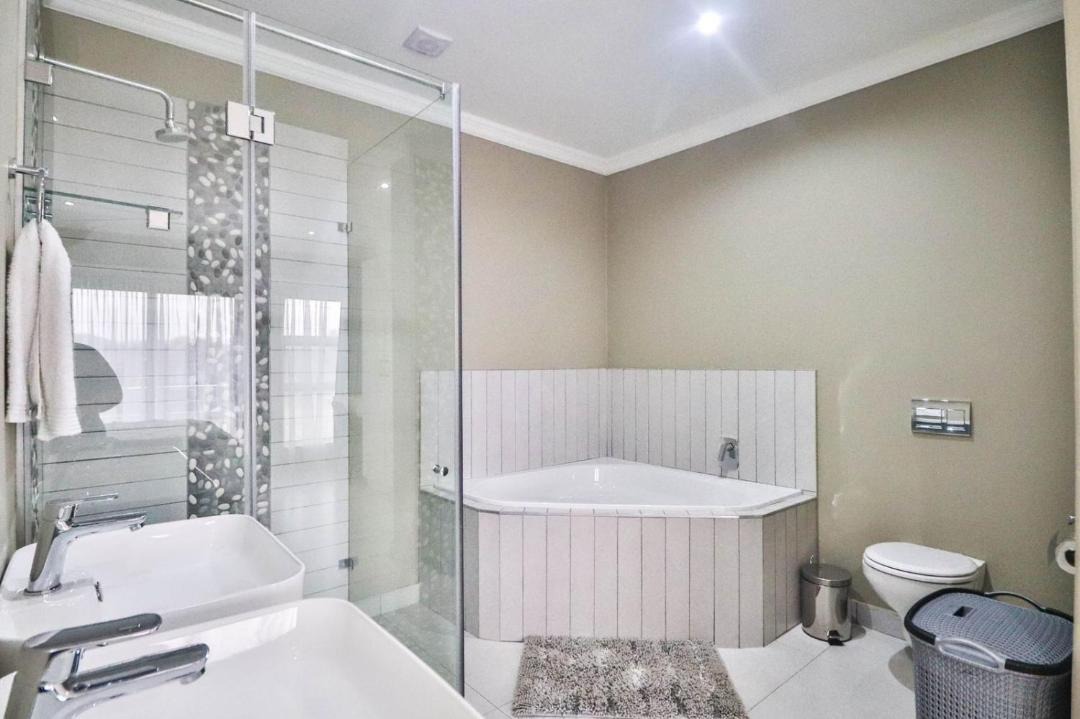 Photo of Bathroom in Hartbeespoort