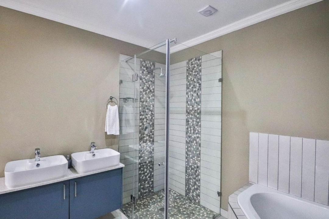 Photo of Bathroom in Hartbeespoort