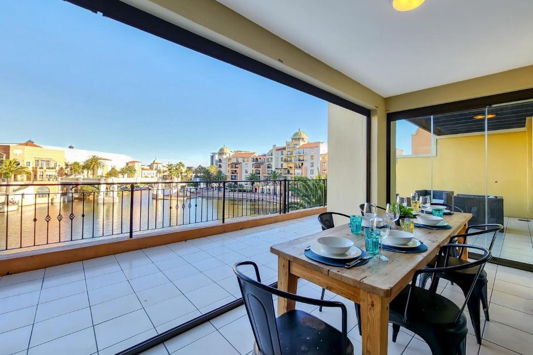 Photo of Patio Balcony in Century City