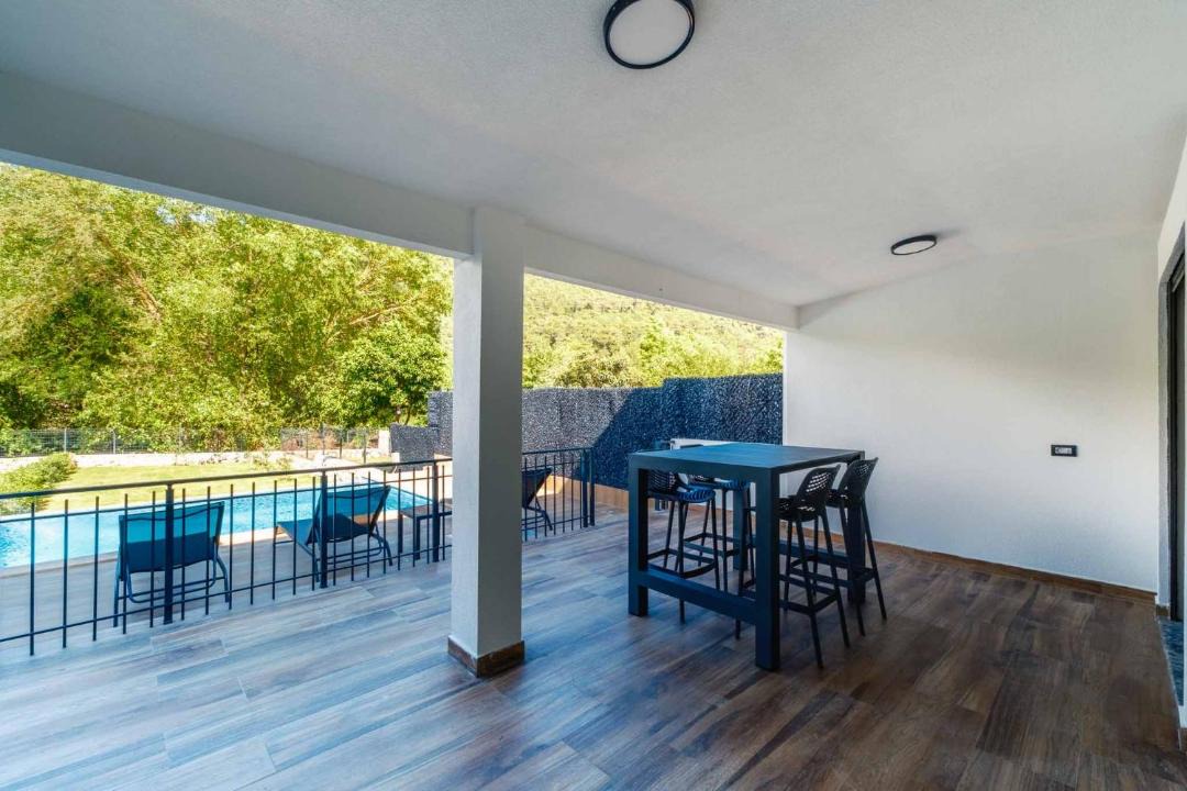 Photo of Patio Balcony in Tasbuku